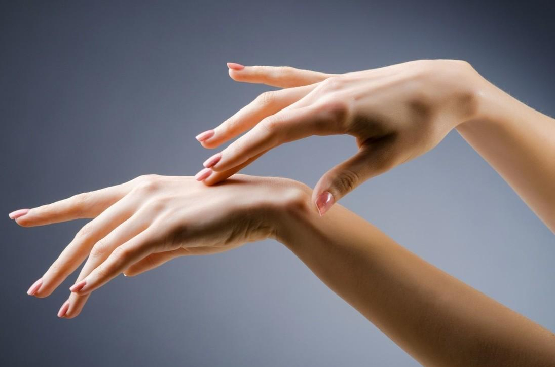 Crossdressing Tips to Accomplish Soft Feminine Hands